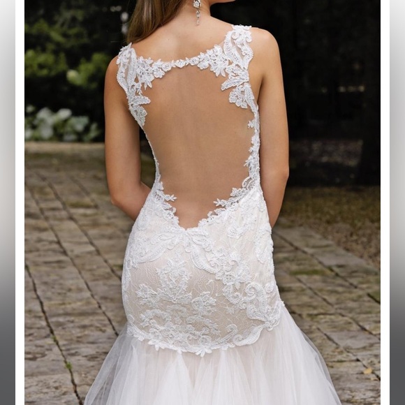 Giselle #14700 size 4 Fit & Flare illusion back sample floor Dress - Picture 8 of 16